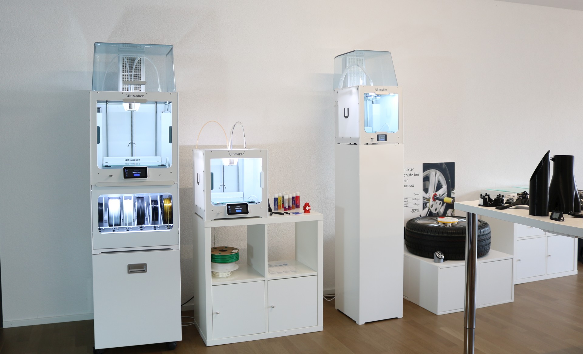 DIM3NSIONS Showroom